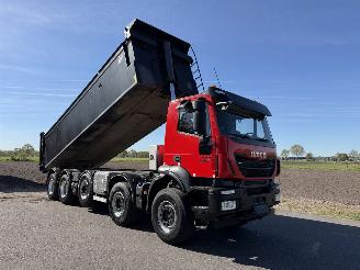 dañado camiones Iveco Trakker 450 Euro6 2021/2