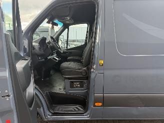 Mercedes eSprinter L2 H2 55kWh Clima picture 13
