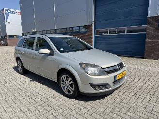 Schadeauto Opel Astra 1.6 77Kw AIRCO 2006/1