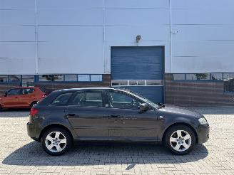 krockskadad bil auto Audi A3 1.6 85kw Clima 2007/6
