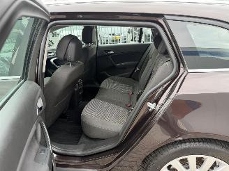 Opel Insignia 1.4 T  140Pk Clima - Navi picture 13