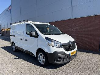 Unfall Kfz Van Renault Trafic 1.6 DCI 88Kw AIRCO 2017/5