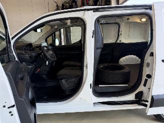 Peugeot Partner 1.5 HDI 96 Kw AUT. 2x schuifdeur picture 11