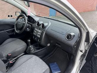 Ford Fiesta 1.3  Style picture 13