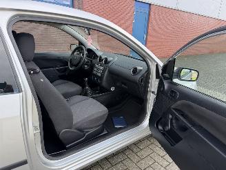 Ford Fiesta 1.3  Style picture 11