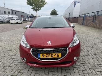 Peugeot 208 1.2 60Kw AUTOMAAT Clima - Navi picture 8