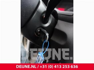 Volkswagen Caddy Caddy III (2KA,2KH,2CA,2CH), Van, 2004 / 2015 2.0 SDI picture 28