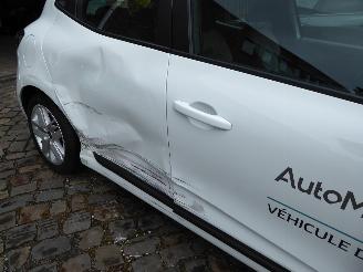 Renault Clio Evolution Hybrid automatic picture 6