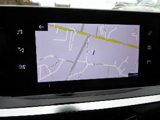 Peugeot 208 e- Active Pack picture 18