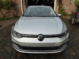 Volkswagen Golf Life picture 2