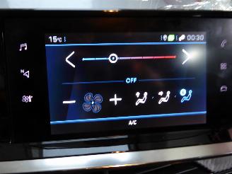 Peugeot 208 Active Pack picture 21