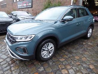 Voiture accidenté Volkswagen T-Roc Life 2023/6