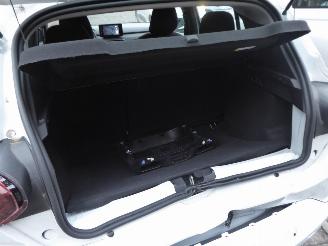 Dacia Sandero Expression picture 9