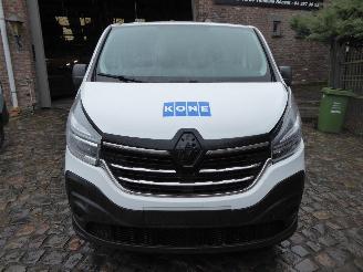 Renault Trafic Grand Confort picture 2