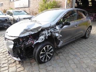 Unfallwagen Renault Clio Techno 2023/11
