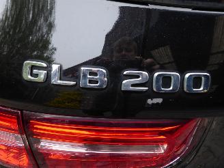 Mercedes GLB 200 picture 7