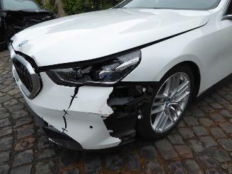 BMW i5 40 eDrive picture 2
