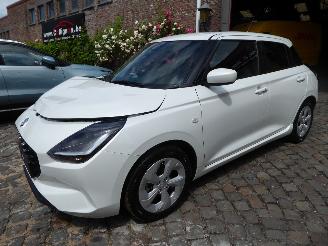 Unfallwagen Suzuki Swift GL 2025/12