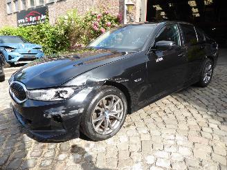BMW 3-serie 330 e picture 1