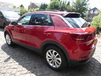 Volkswagen T-Roc Life picture 6