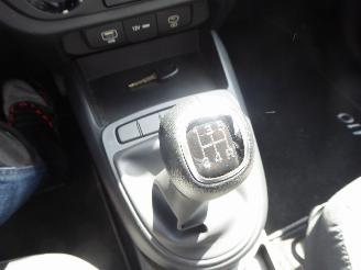 Hyundai I-10  picture 15