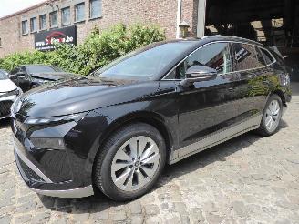 Vaurioauto  passenger cars Skoda Enyaq 85 x Loft Corporate 2025/10