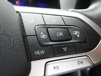 Volkswagen T-Roc Life picture 16