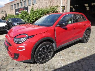 uszkodzony samochody osobowe Fiat 600 Hybrid La Prima 2025/2