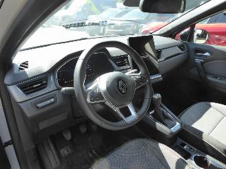 Renault Captur II Techno picture 11