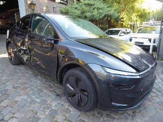 Tesla Model Y Premium Long Range RWD picture 4