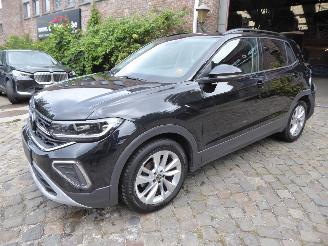 Vaurioauto  passenger cars Volkswagen T-Cross 1.0 TSI 85 kW Life 2025/3
