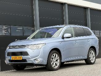 occasion passenger cars Mitsubishi Outlander 2.0 PHEV Instyle Leer Dak Camera 2013/11