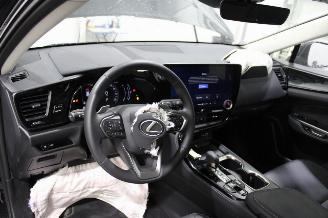 Lexus NX 350 picture 9