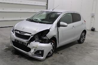 Vaurioauto  passenger cars Peugeot 108  2022/2
