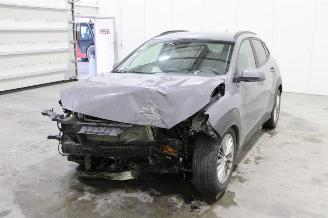 uszkodzony samochody osobowe Hyundai Kona  2021/2