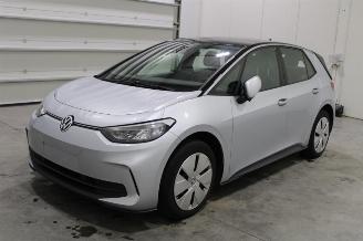 damaged passenger cars Volkswagen ID.3  2023/11