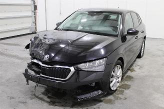 damaged passenger cars Skoda Scala  2020/5