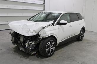 Unfallwagen Peugeot 5008  2017/7
