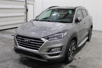 Damaged car Hyundai Tucson  2020/6