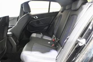 BMW 1-serie 118 picture 14