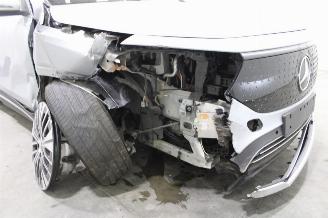 Mercedes EQB  picture 25