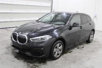 uszkodzony samochody osobowe BMW 1-serie 116 2024/4