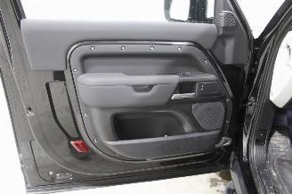 Land Rover Defender  picture 23