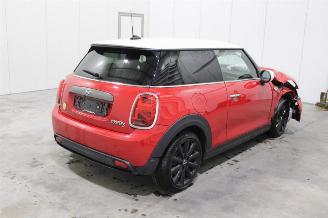 Mini Cooper SE picture 3