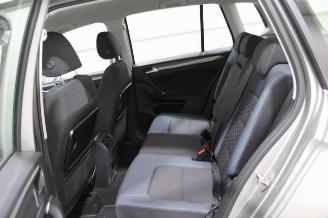 Volkswagen Golf  picture 11