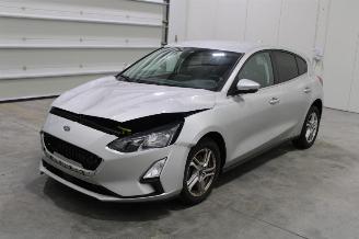 Voiture accidenté Ford Focus  2021/10