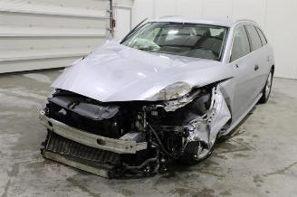 damaged passenger cars Audi A4  2021/4