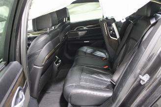 BMW 7-serie 730 picture 11