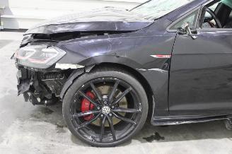 Volkswagen Golf  picture 6