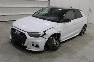 damaged passenger cars Audi A1  2020/2